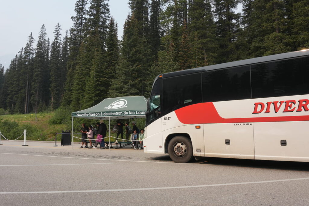 Lake Connector Shuttle at Moraine Lake Parking Lot