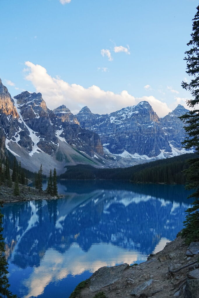 Moraine Lake sunset view