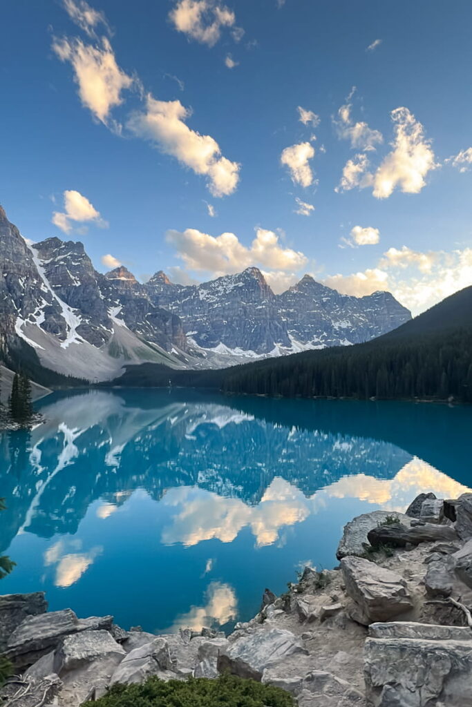 Moraine Lake sunset view