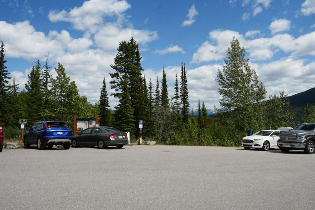 Vista Lake Day Use parking lot