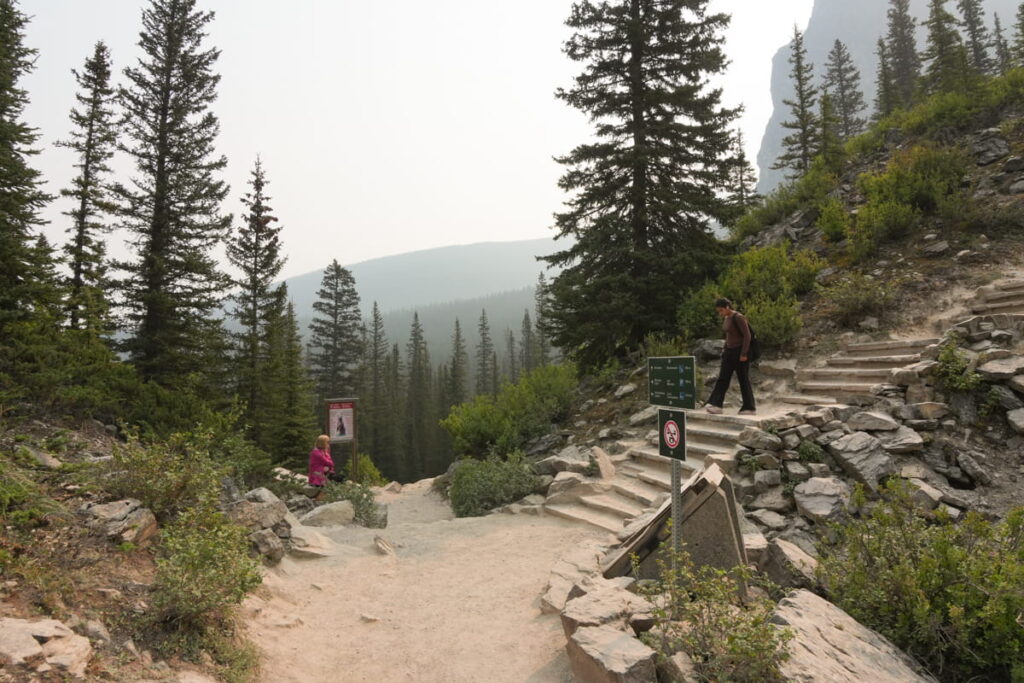 Trailhead of Consolation Lake
